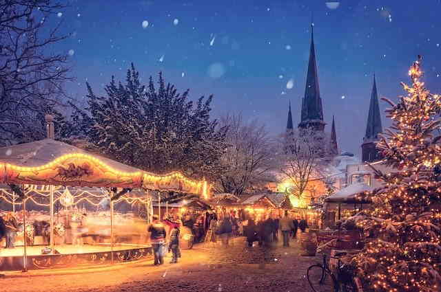 Marché de Noël illuminé